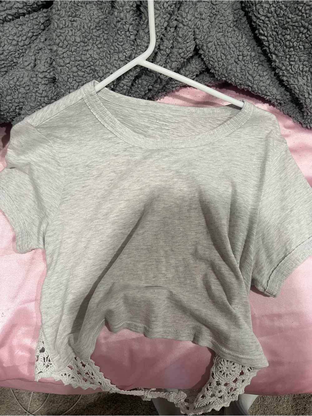 aerie Heather Gray Cropped Tee with Crochet Trim